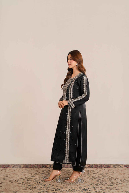 Floral Grace - Black