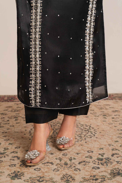 Floral Grace - Black